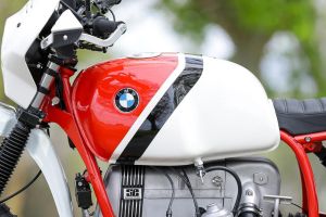 UPGRADE Tank-Lackierung zweifarbig inklusive Linierung